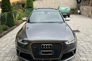 AUDI RS4 4.2 450CV