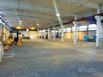 Capannoni/uffici di mq 4.000