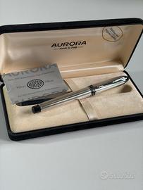 penna stilografica Aurora Y in argento