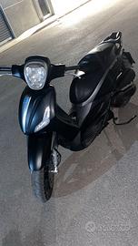 Beverly 350