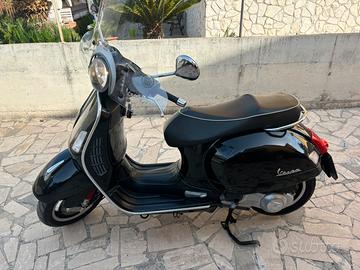 Vespa 300 Gts