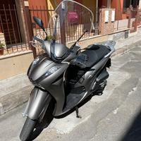 Honda sh 350