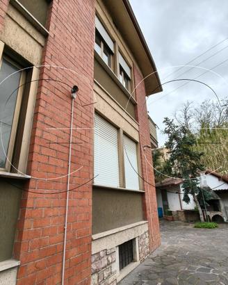 Appartamento in bifamiliare, semicentro