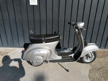 Vespa 50