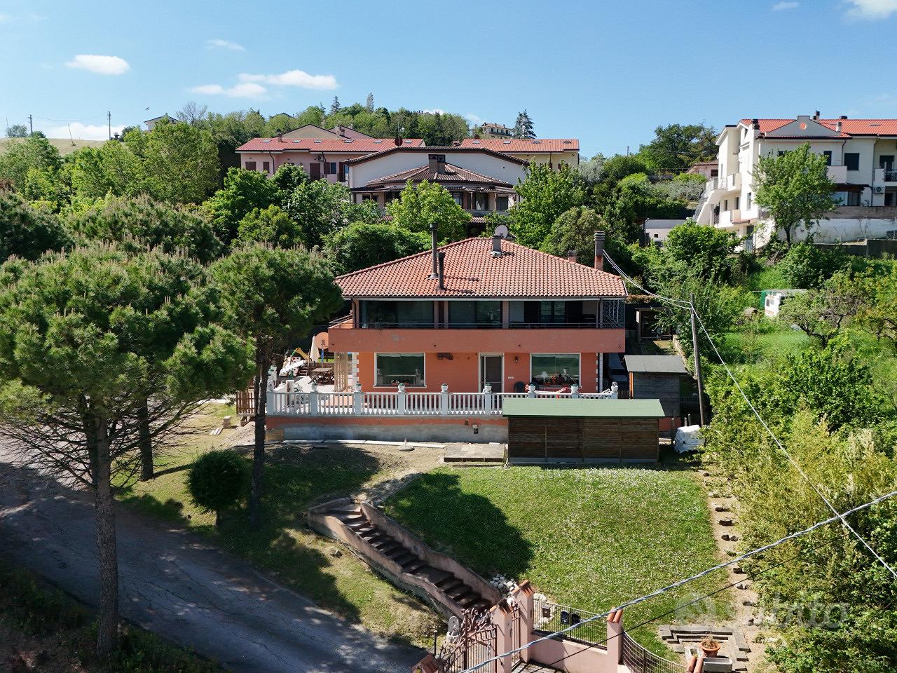 4-soban stan, 204 m²