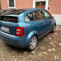 Audi A2 1.4 16 V . Neopatentati