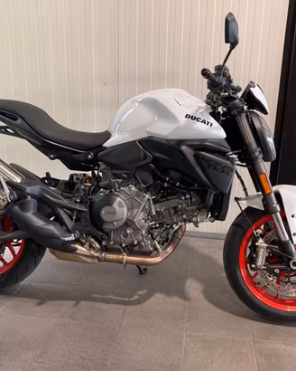 Ducati Monster 937 Plus