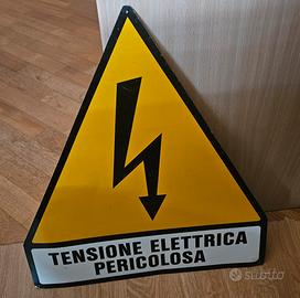 cartello vintage pericolo alta tensione