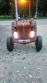 Trattore agricolo fiat 25 r