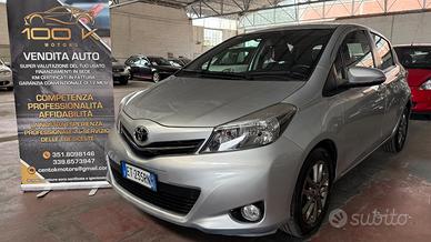 Toyota Yaris 1.3 5 porte Lounge