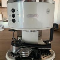 Macchina caffe espresso DeLonghi