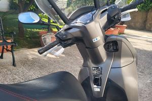 Sh sport praticamente nuovo