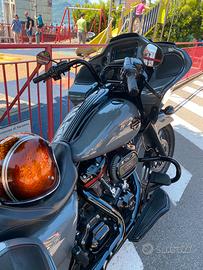 Harley Davidson Road Glide CVO