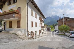 Appartamento di 236 m² con 5 locali a Lozzo di Cad