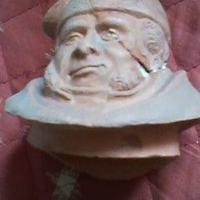 Quattro Cestini e alcuni arredi e soprammobili