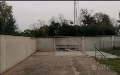 Posto auto, camper, barca, roulotte