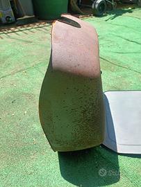 Cassetto/bauletto restroscudo Vespa Bajaj chetak