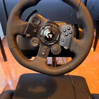 Volante e pedaliera + postazione gaming