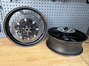 Cerchi OZ Piega R + Brembo T-drive Bmw S1000RR
