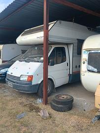 Camper mansardato