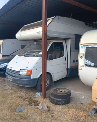 Camper mansardato
