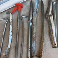 Picchetti ganci per fissaggio tende da campeggio