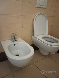 Set Sanitari Bagno Bianchi – Sospesi e Lavatoio