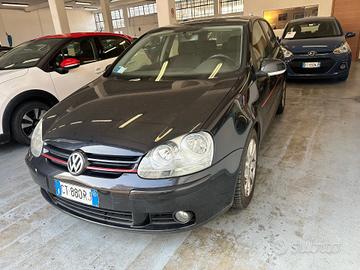 Volkswagen Golf 2.0 16V FSI 5p. Sportline - Autona
