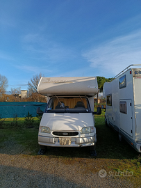 Ford camper mansardato