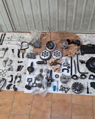 ricambi Yamaha  r6 06/16 e qualcosina per r6 17/26