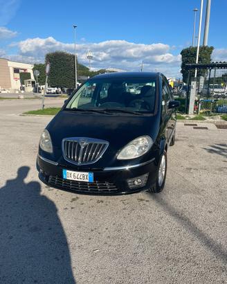 Lancia Musa 1.3 MultiJet 90cv oro 2009