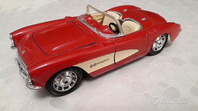 Modellino Chevrolet Corvette Bburago (1957)