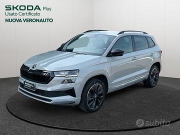 Škoda Karoq Sportline 1,5 TSI 110 kW (150 CV)...