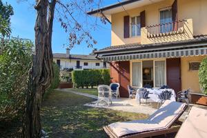 VILLETTA DI TESTA CON GIARDINO NEL VILLAGGIO LOS N