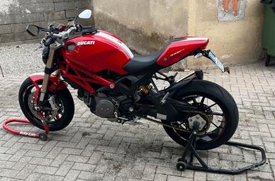 Ducati Monster 1100 evo S