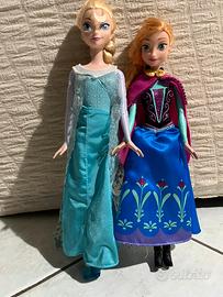 Bambole Elsa e Anna di Frozen