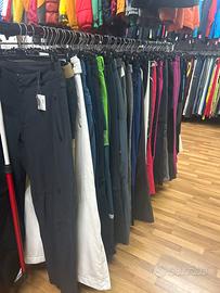 Abbigliamento da trekking rigenerato