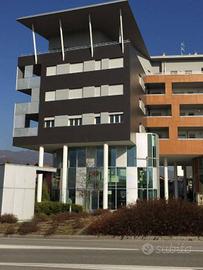 Immobile di 156 m² con 2 locali a Almè