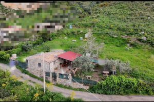 Terreno contrada Croce Collesano Madonie