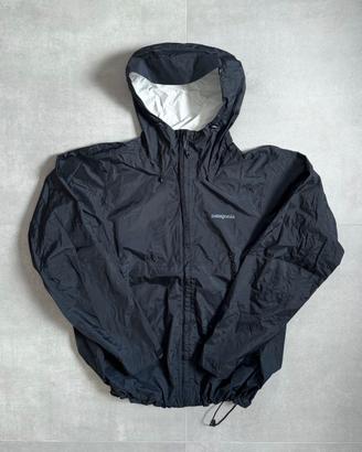 Giacca tecnica Patagonia outdoor trekking gorpcore