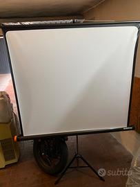 Schermo proiezioni portatile grande