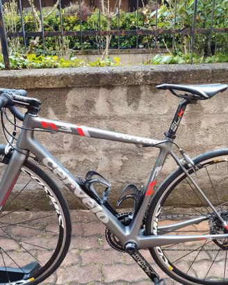 bici da corsa cervelo R3 dark edition