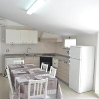 Comodo 6/7 posti letto a 50m dal mare