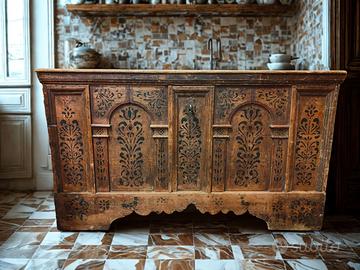 Cassapanca tirolese Valle Aurina 1770