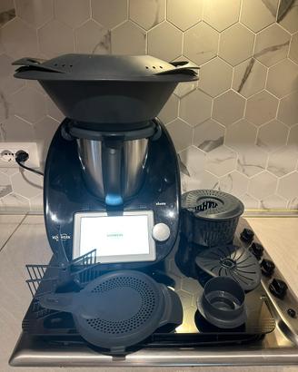 Bimby TM6 Black Edition – Completo di accessori