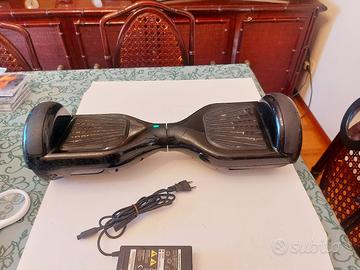 Hoverboard 6.5 Pollici Nero + Caricatore