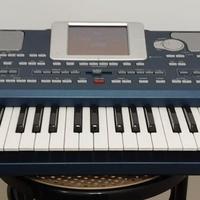 Tastiera Korg PA800