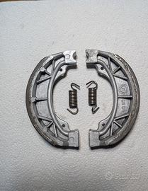 GANASCE FRENO POSTERIORE MOTORE MINARELLI