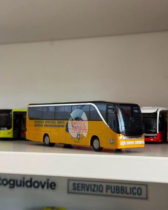 Modellino Bus Setra S 415 HD 1:87 Scuola Guida