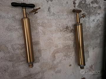 pompe in ottone antiche